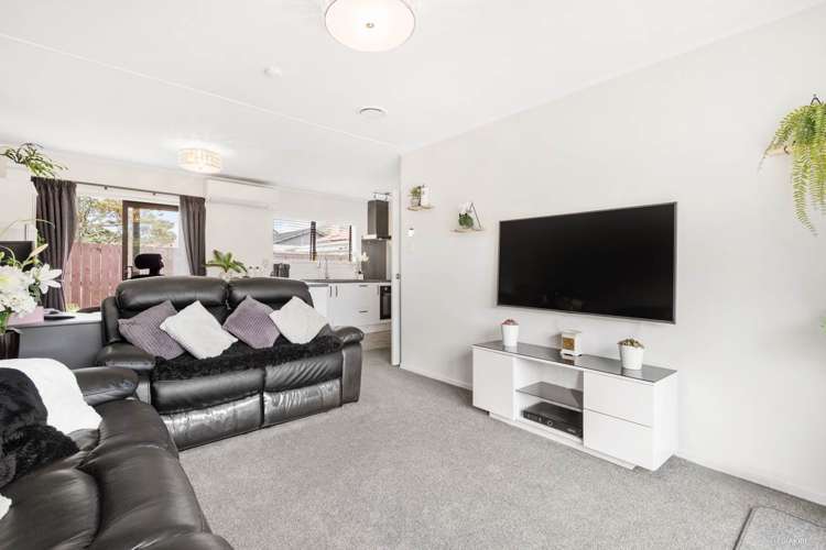 2/99 Seddon Street Pukekohe_1