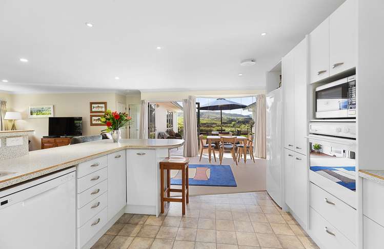 23 Samwell Drive Whitby_11