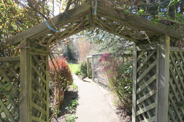 81 Erskine Road Otatara_35