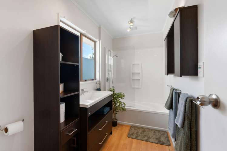 7 Waikare Road Raumati Beach_7