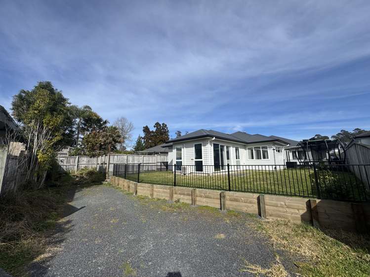A/7 Te Roera Place Riverhead_10