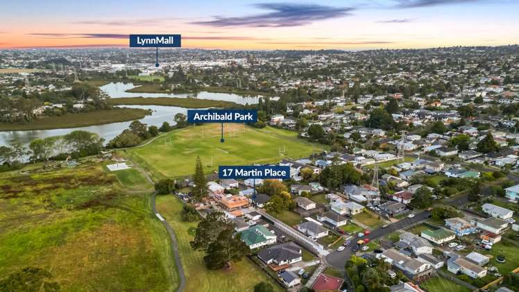 17B Martin Place Kelston_1