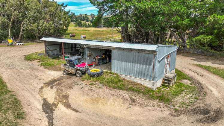 2 Cotswold Road Omihi_35