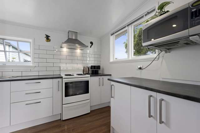 28 Liverpool Street Trentham_1