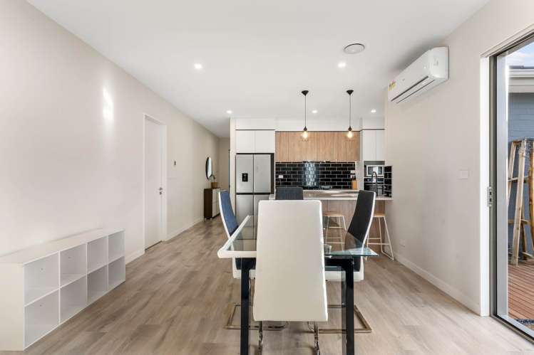 9 Holcroft Street Papakura_29