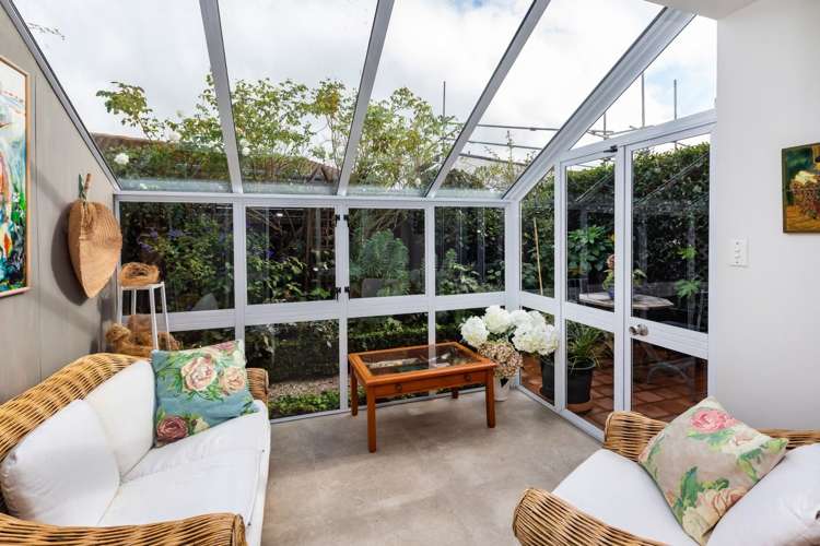 74 Office Road Merivale_17