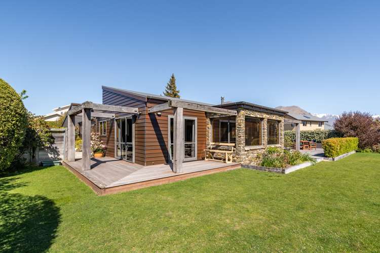 8 Baker Grove Wanaka_14