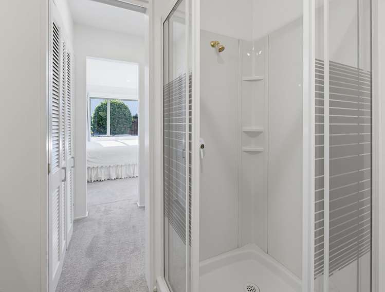 8 Idesia Grove Richmond_19