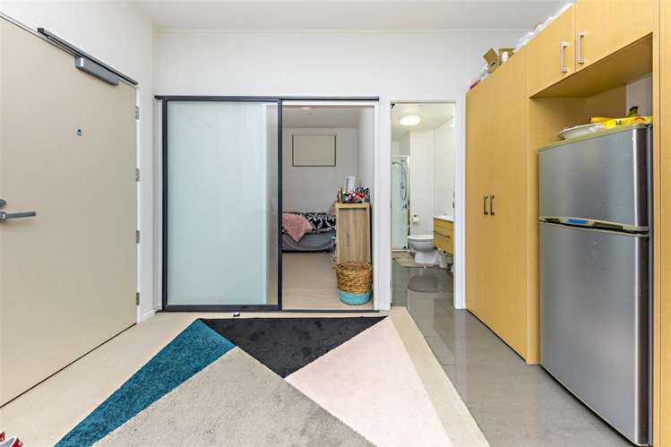 910/17 Putney Way Manukau_6