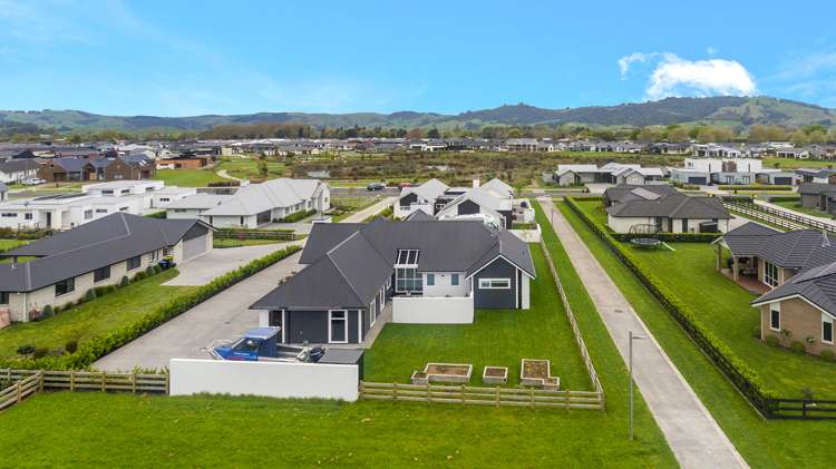 65 Baxter Michael Crescent Cambridge_18