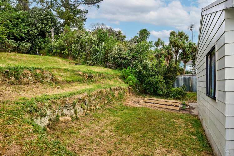 216 Sievers Grove Cannons Creek_17