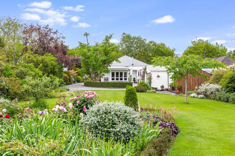 76 & 76A Fisher Avenue Beckenham_29