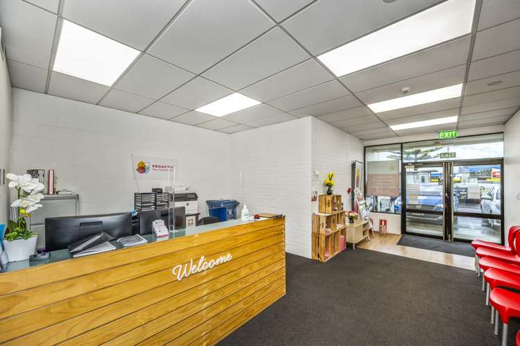 C and D/28 Lambie Drive Manukau City_5