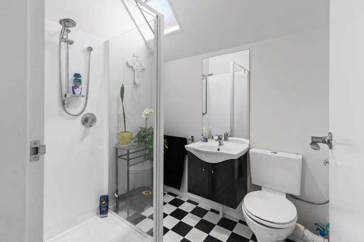 1/27 Buffon Street Waltham_12