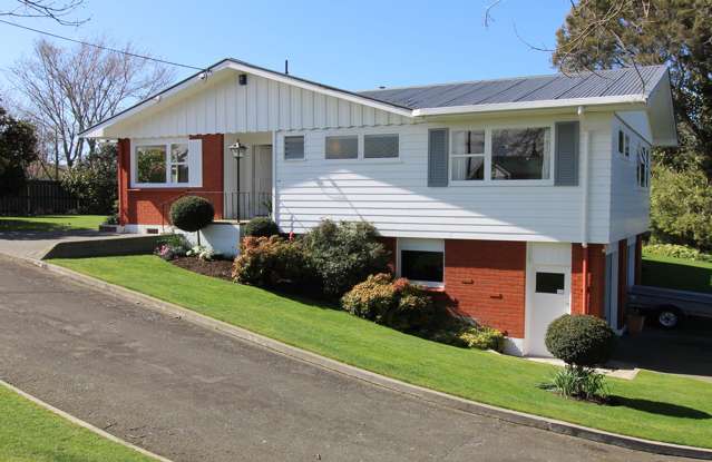 65 Hillcrest Street Solway_1