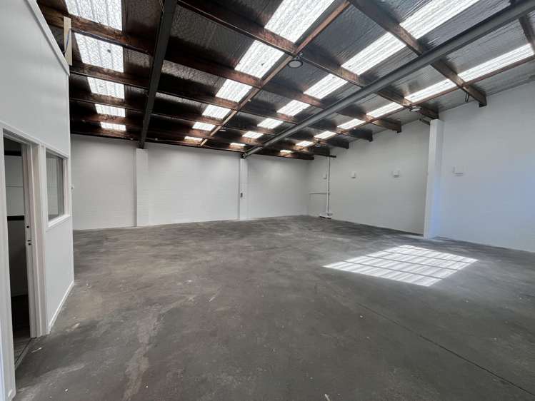 B + C/10 Hillside Road Wairau Valley_6