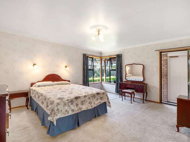 10 Regency Crescent Redwood_12