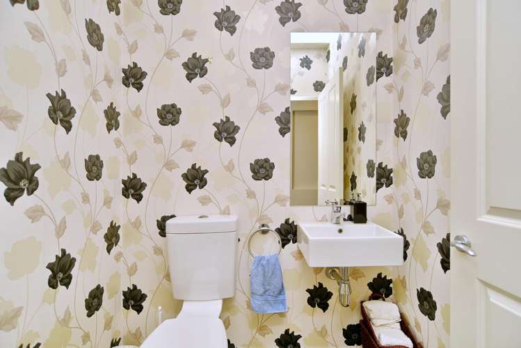 2 Henley Green Northwood_18