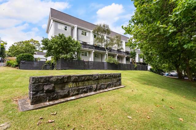 2/145 Howe Street Freemans Bay_1
