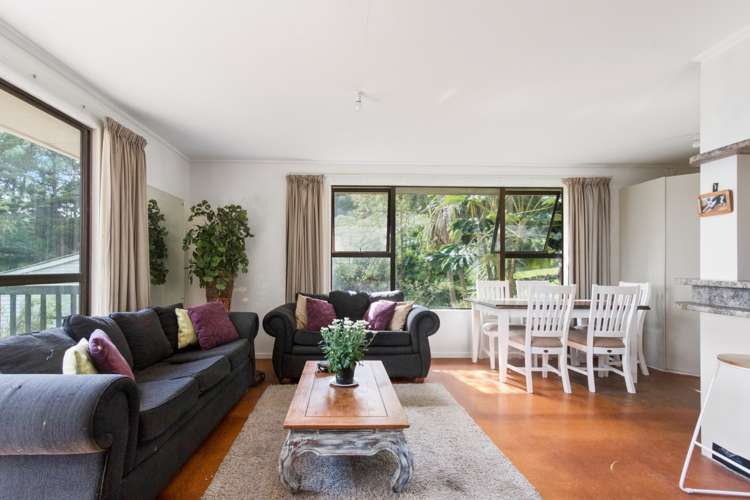 179 Glengarry Road Glen Eden_5