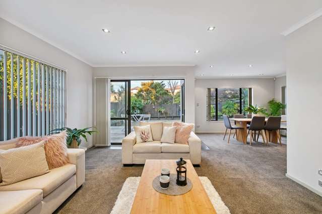 2a Dapple Place Flat Bush_2