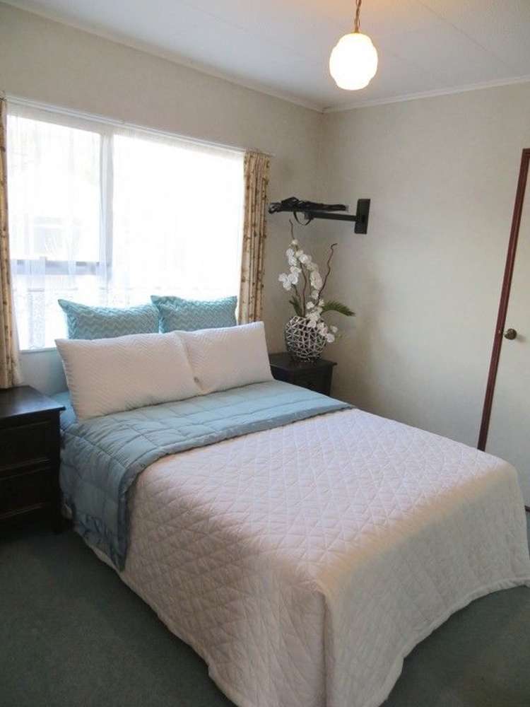 2/1 Alyson Place Stoke_9