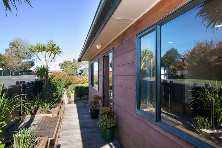 2 Estate Grove Inglewood_11