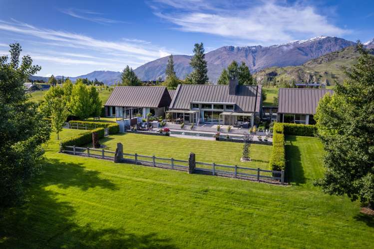 8 Bendemeer Lane Dalefield/Wakatipu Basin_26