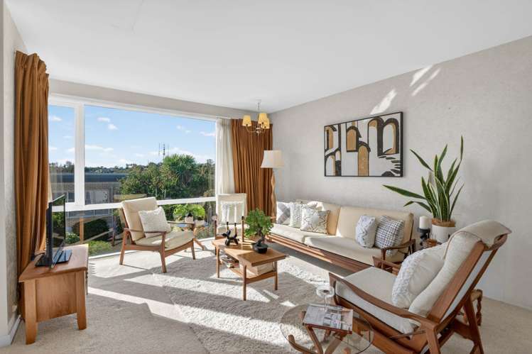 2/84 Long Drive St Heliers_5