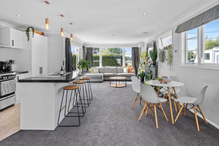 61 Intermediate Street Solway_9