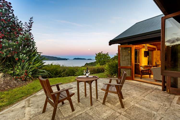 25 Lady Barkly Grove Kaiteriteri_1