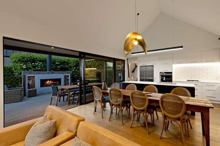 54 Falconer Rise Jacks Point_6