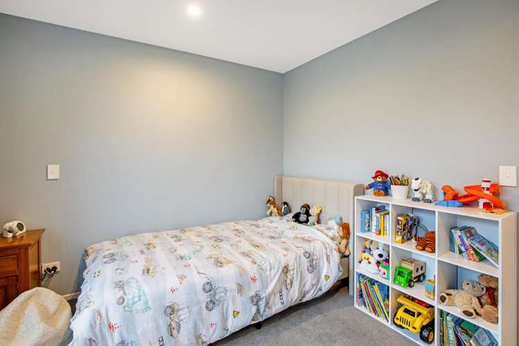 26 Bonecrusher Street Lincoln_21