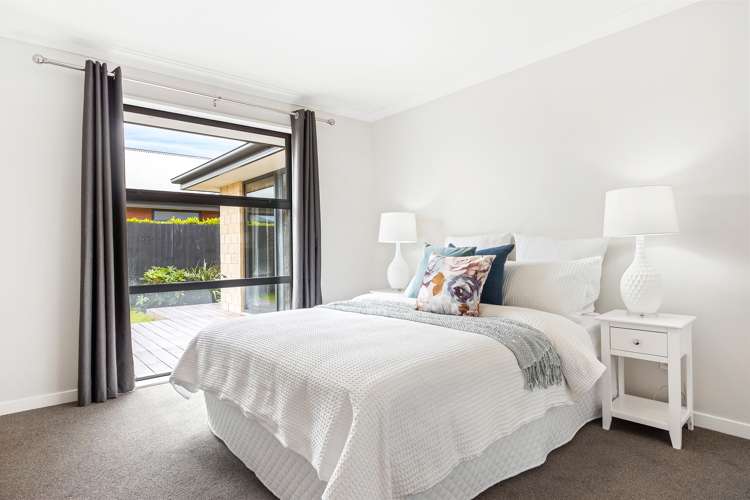 26 Russ Drive Lincoln_11