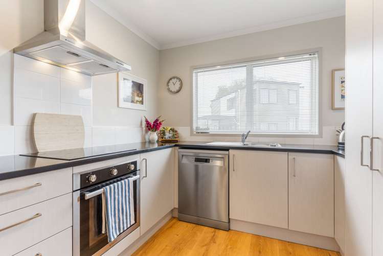 35 Whakawhiti Loop Avondale_7