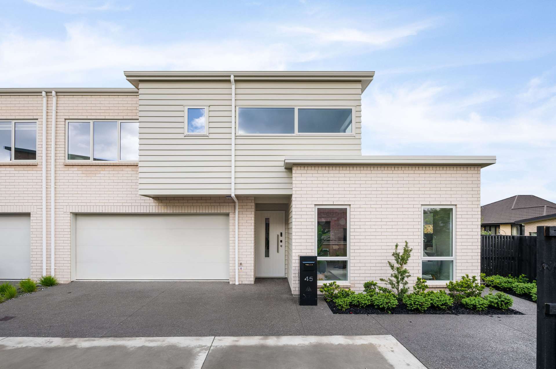 45 Maanihi Drive Rototuna North_0