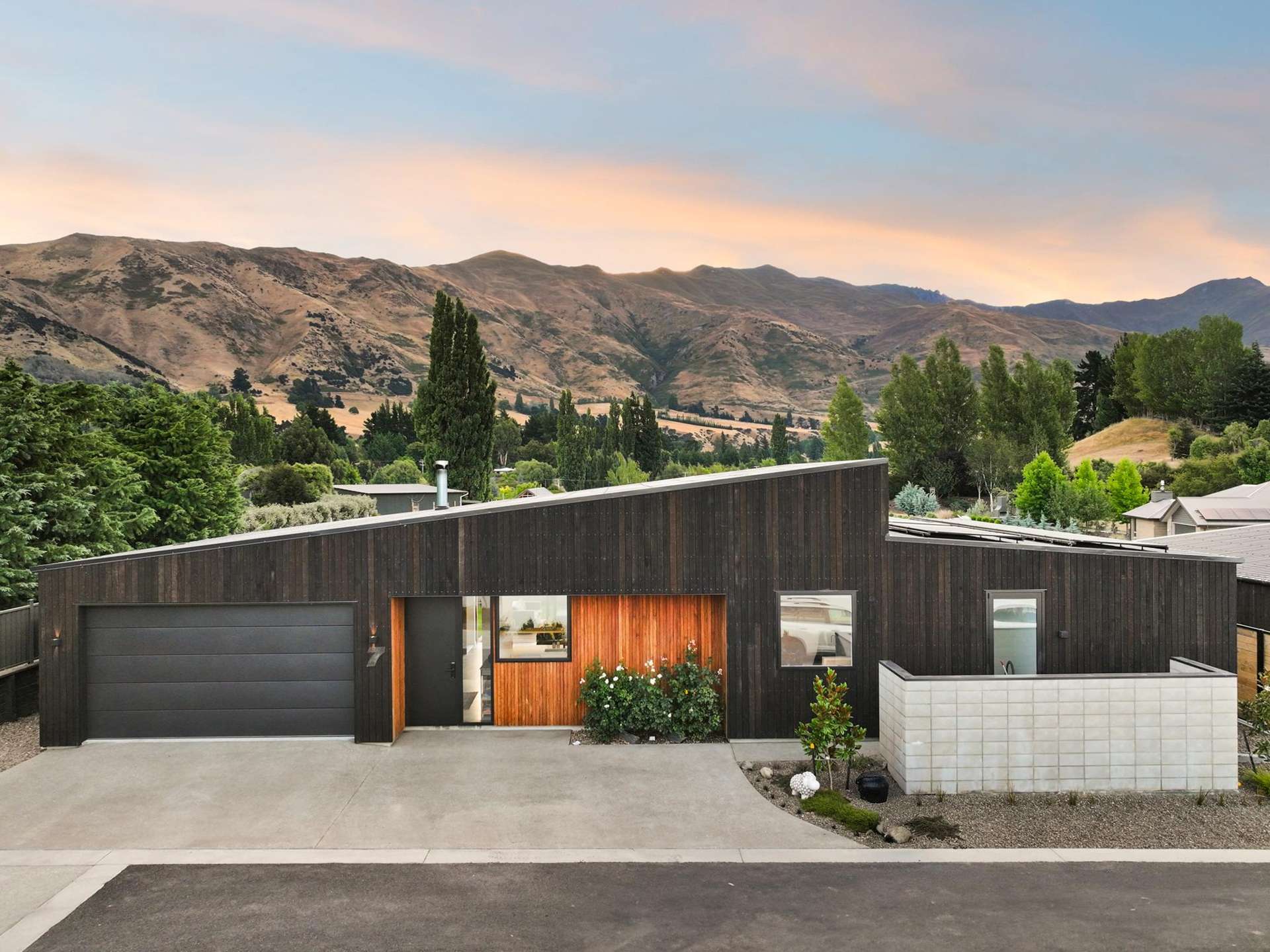 7 Fern Burn Close Wanaka_0