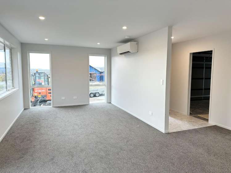 83 Kopakopa Crescent 11213_5