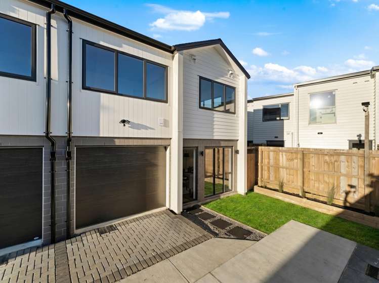 3&5/35 Royton Avenue Mangere East_31