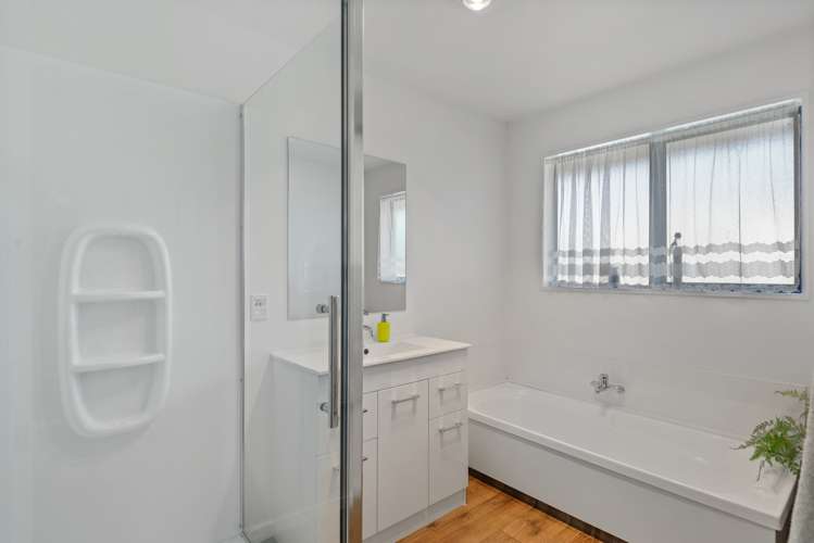 624 Downs Road West Eyreton_16