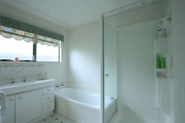 3a Charlotte Street Stanmore Bay_2