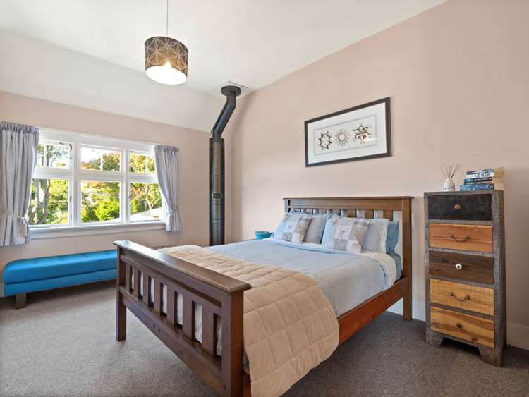 70 Easther Crescent Kew_13