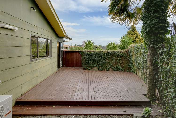 2/100 Cambria Street The Wood_2