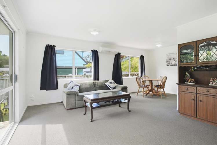 2 Hughan Craig Place_4