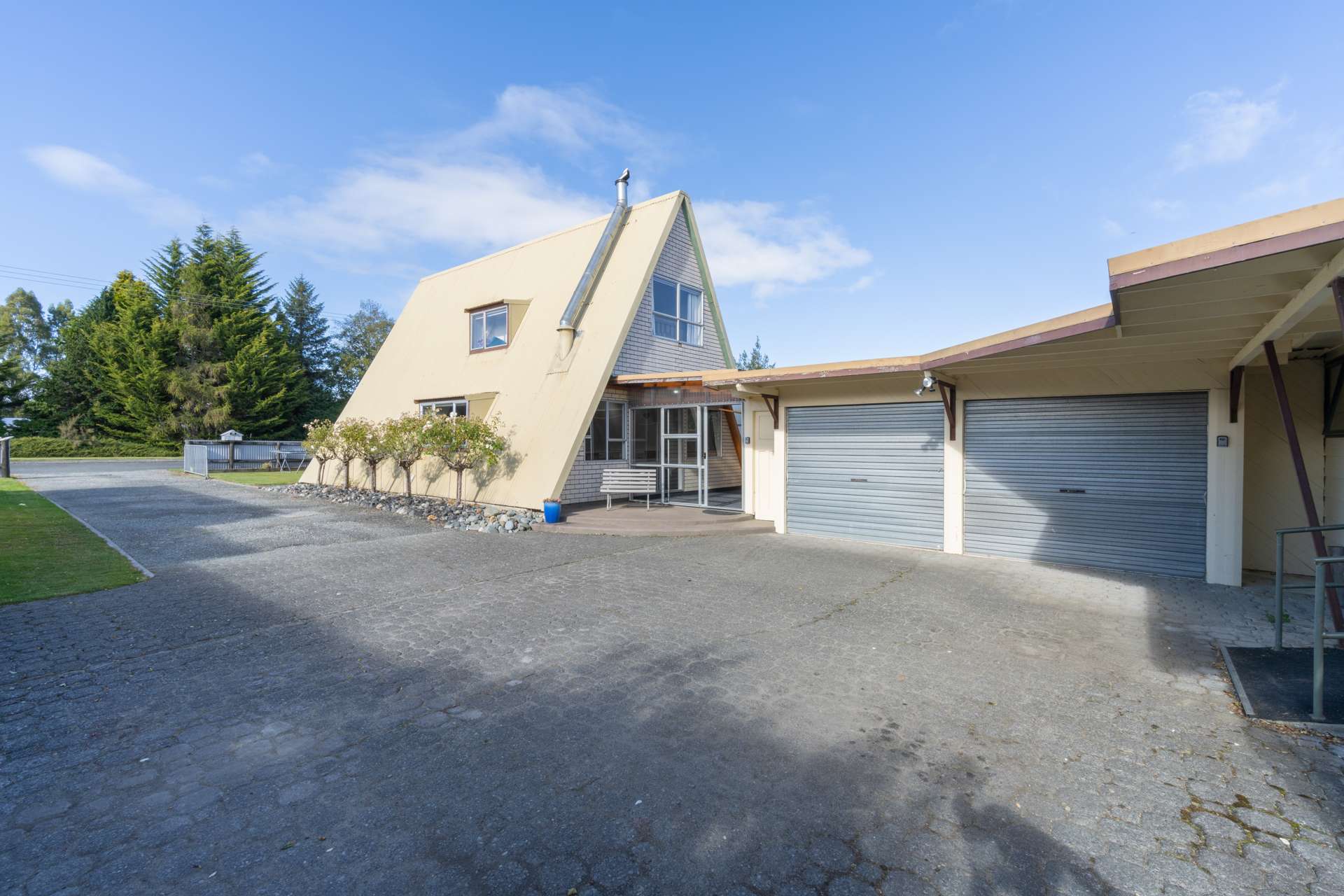 239 Milford Road Te Anau_0