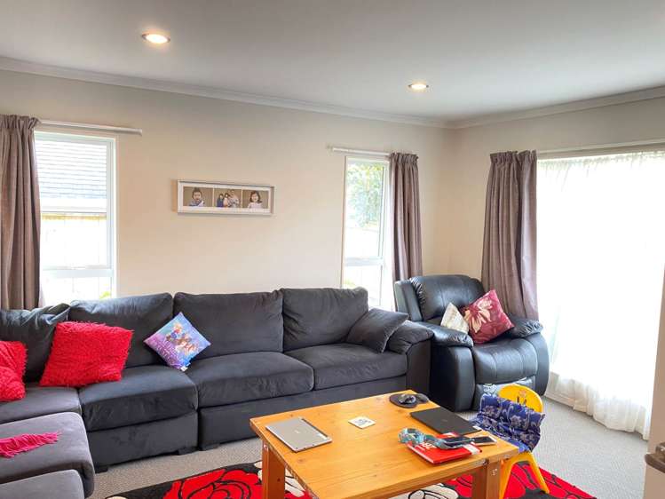 32 Castlederg Drive Flat Bush_3