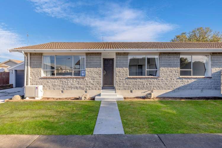 1/11 Farnborough Street Aranui_0