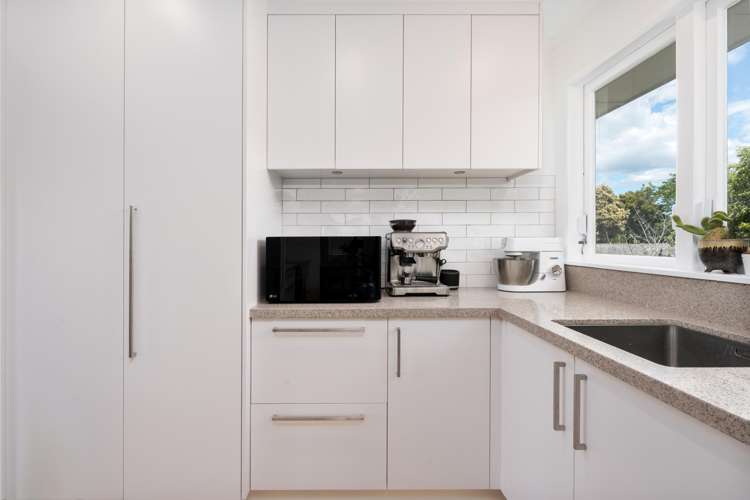 6 Thornlow Street Glendene_14