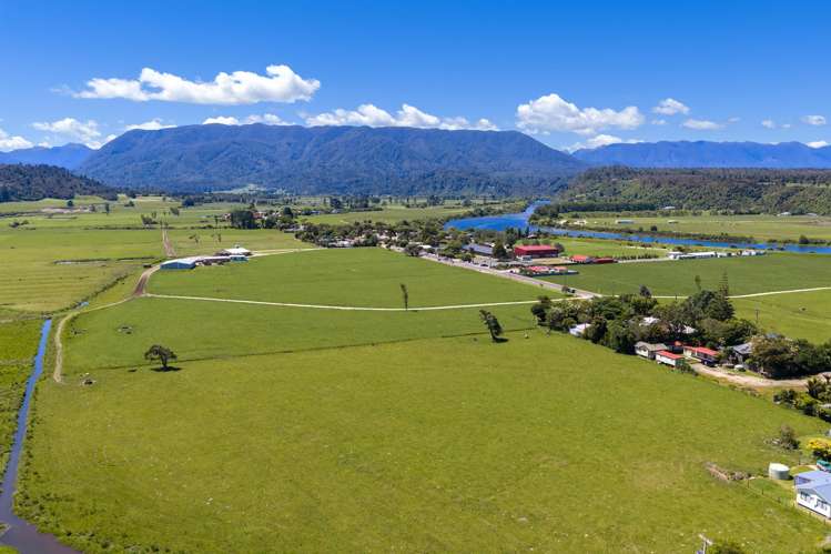 71 Waverley Street Karamea_14