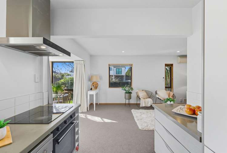 1/4 Broadbent Street Riccarton_9